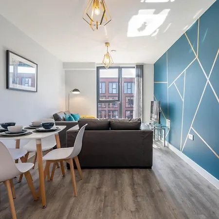New Build - 2 Bed Luxury Spacious Modern Apt - Roof Top Terrace - Digbeth, Centre - Free Netflix & Smart Tv * Birmingham